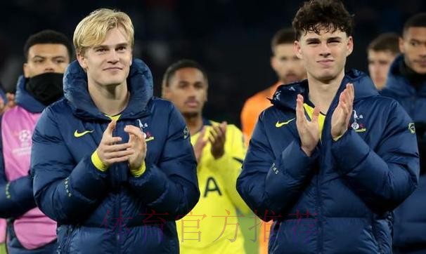 格雷:输掉比赛总是令人失望,但进巴黎3球是相当积极的一点 格雷:输掉比赛总是令人失望,但进巴黎3球是相当积极的一点